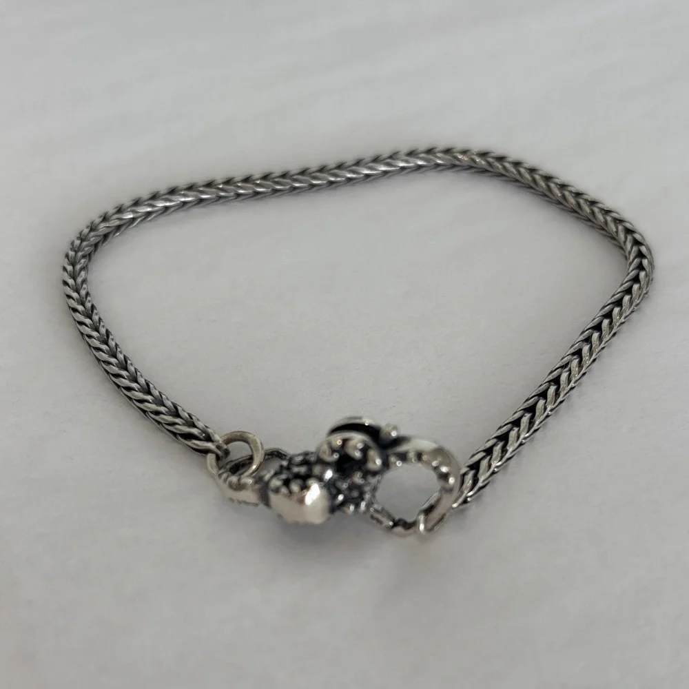 TROLLBEADS sterling silver bracelet with catching hearts lace lock clasp - Picture 5 of 17
